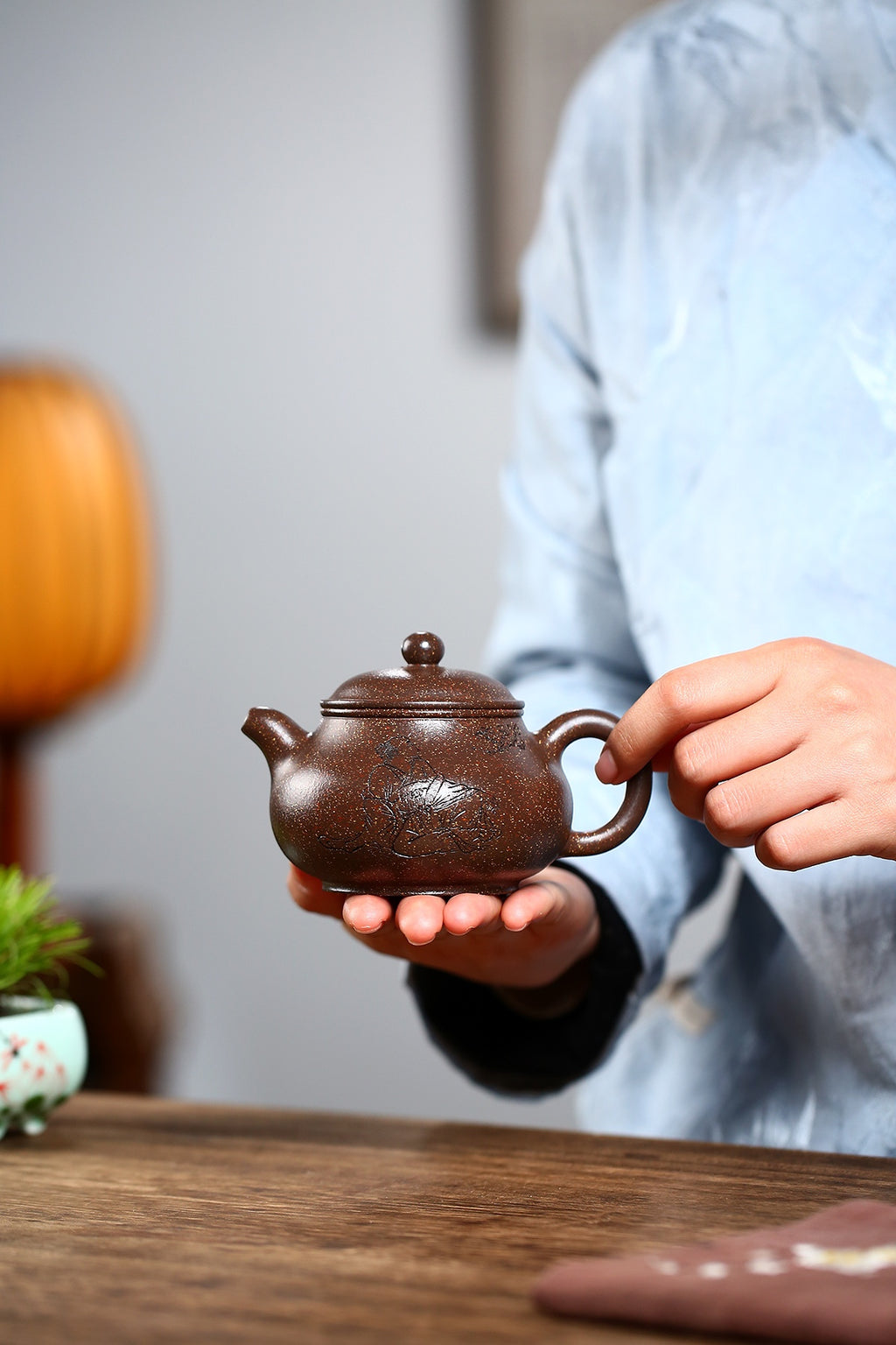 Pan Hu Yixing Zisha Teapot | Ziyujinsha Clay | Fan Linqiang | 240cc