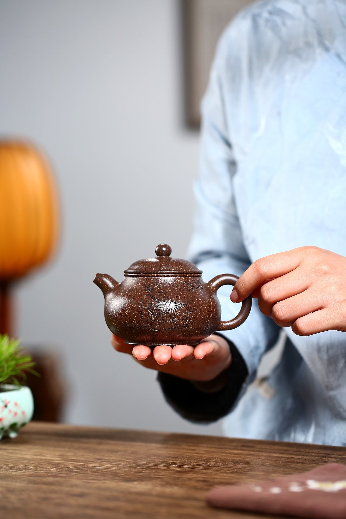 Pan Hu Yixing Zisha Teapot | Ziyujinsha Clay | Fan Linqiang | 240cc