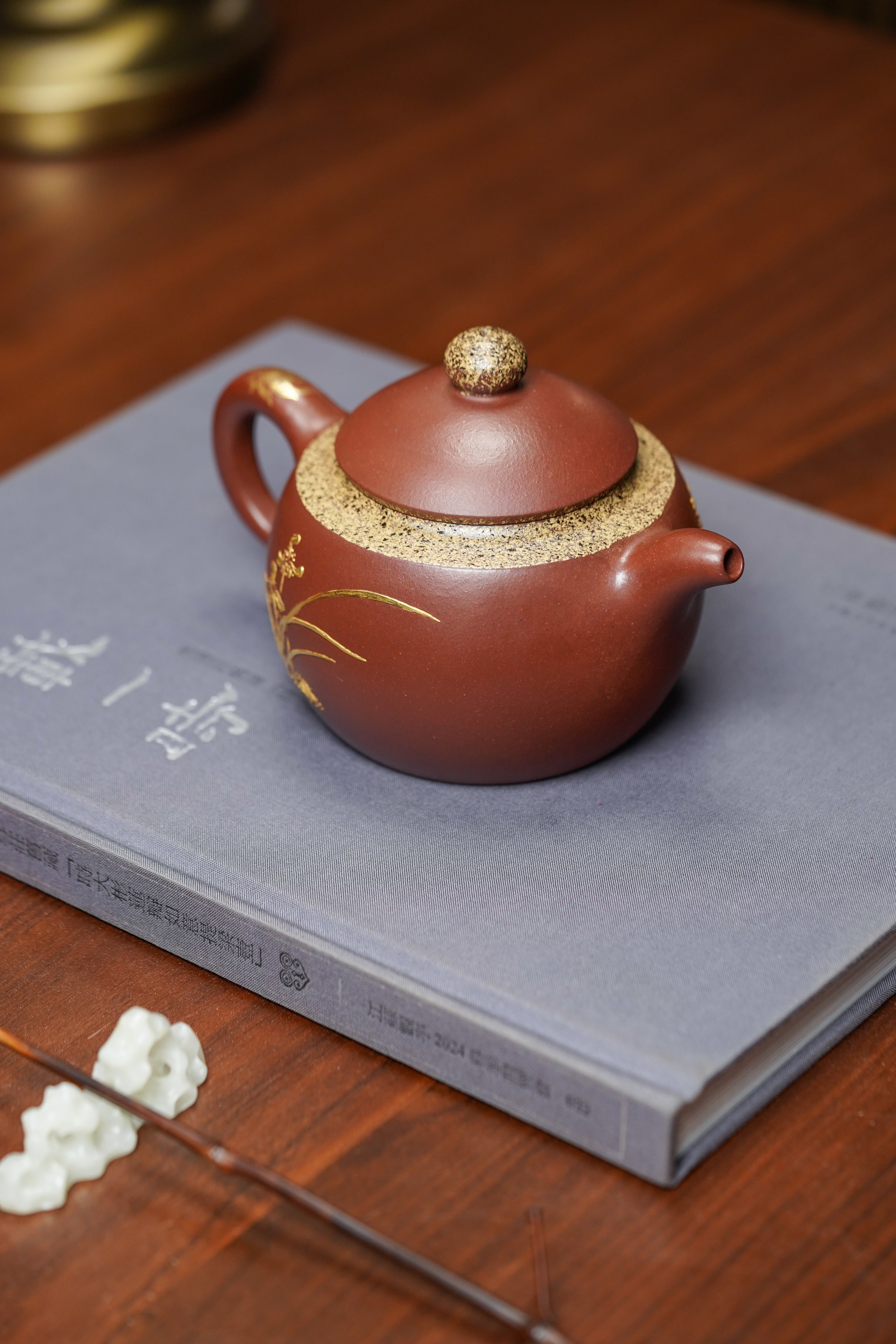 Zisha Teapot "Zen Destiny" – Handcrafted by Legendary National Ceramic Master Qiu Yulin